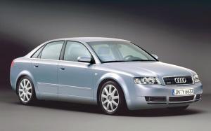 Audi A4 1.8T S-Line Sedan 2001 года